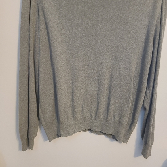 Polo Ralph Lauren | Men's Gray V-Neck Pima Cotton Sweater (Size XL) - Picture 11 of 12